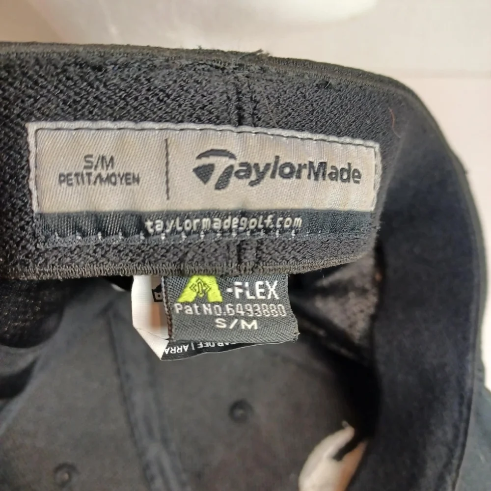 Taylormade R15 Aero Runner Black‎ Flex Fits Size S/M Golf Hat Cap Embroidered